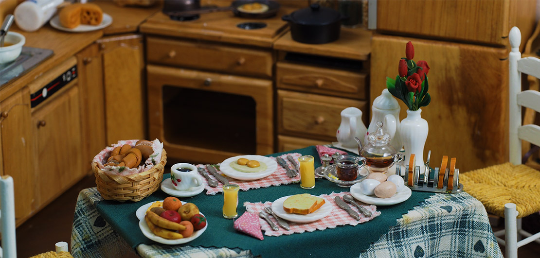 miniature dining table